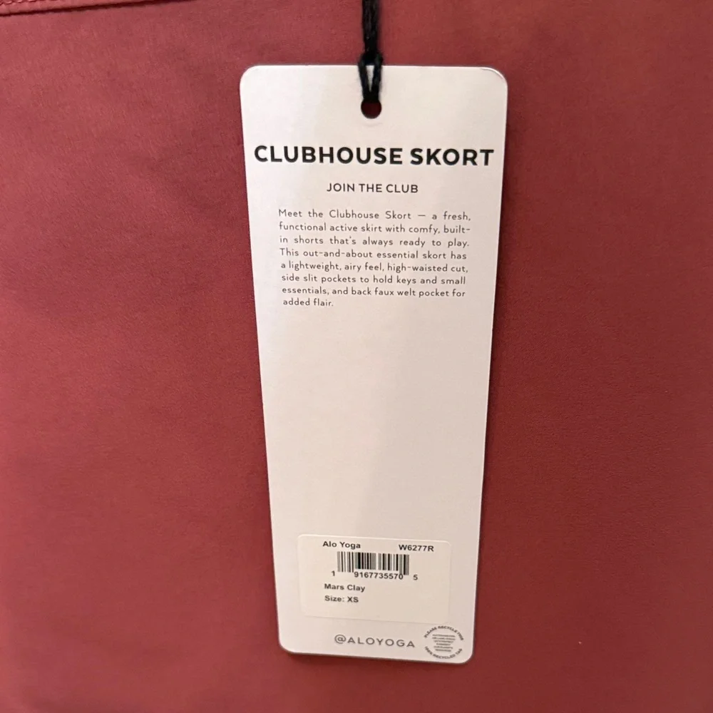 ALO Yoga Clubhouse Skort in Mars Clay XS